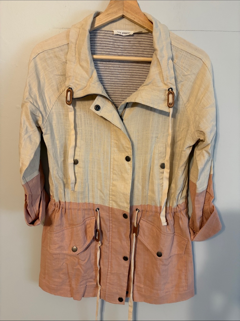 Blu Pepper Two-Tone Drawstring Utility Jacket in Beige & Dusty Pink. Small. EUC